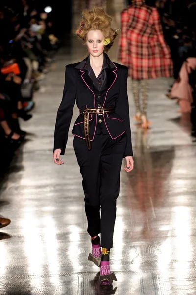 Look 38